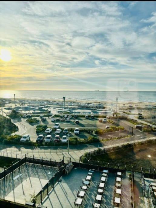 Studio-Calais Plage-Front De Mer Eksteriør bilde